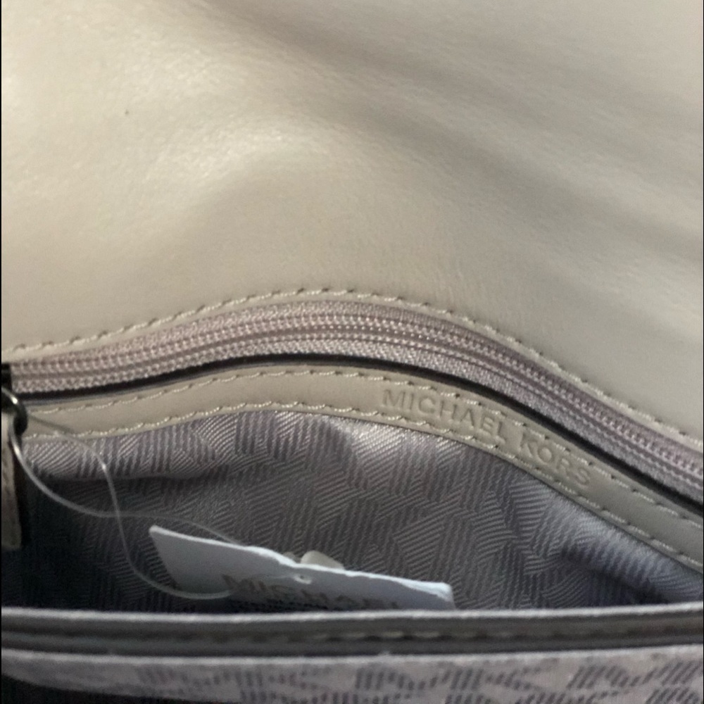 Michael Kors Crossbody - Picture 10 of 12